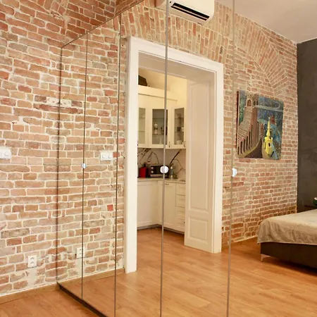 Apartment In The Heart Of The Old Town 브라티슬라바