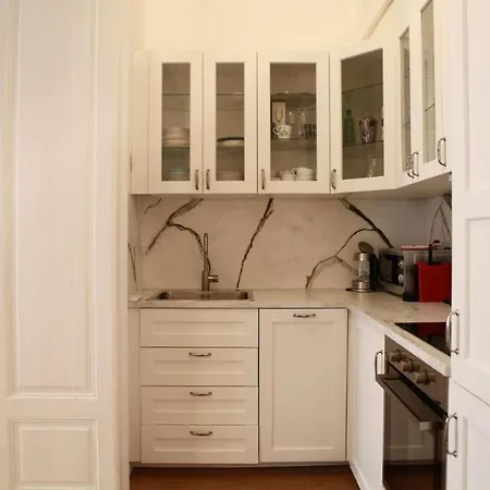 Apartment In The Heart Of The Old Town 아파트 브라티슬라바